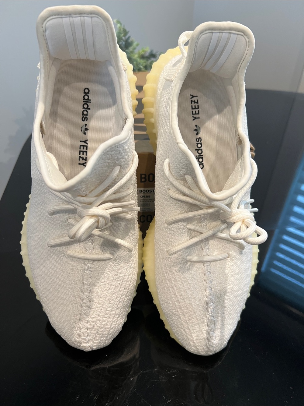 Adidas Men’s Yeezy Boost 350 V2 Cream White Size 10.5 - Picture 5 of 11